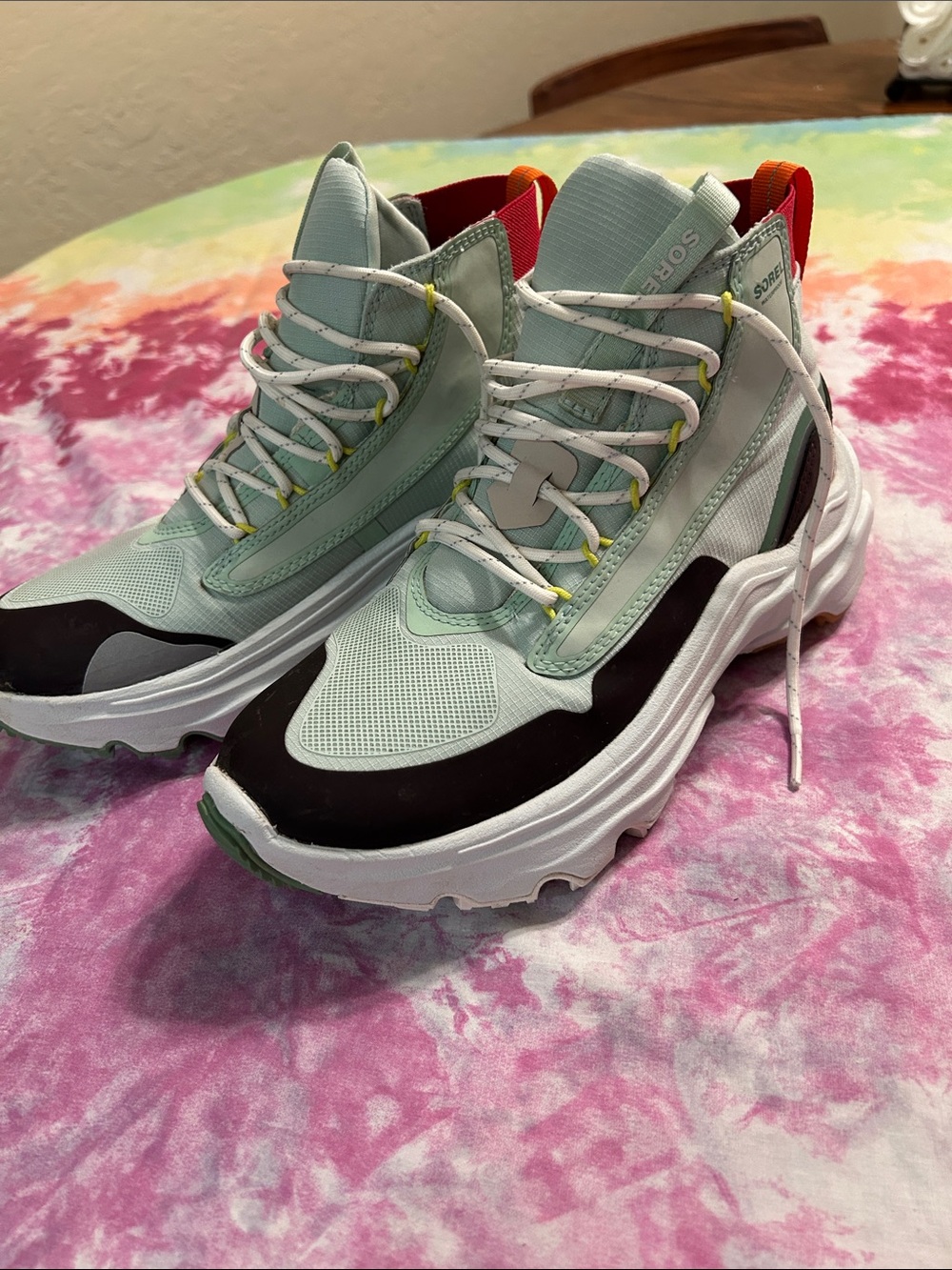 Soreal Kinetic Break thru venture hiking boots